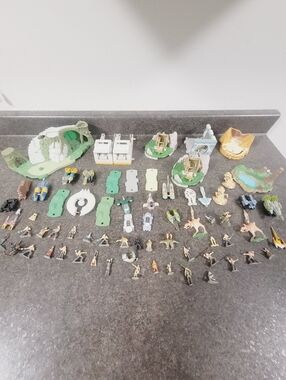 Lot Of 1990s Star Wars Micro Machines Pieces And Figures